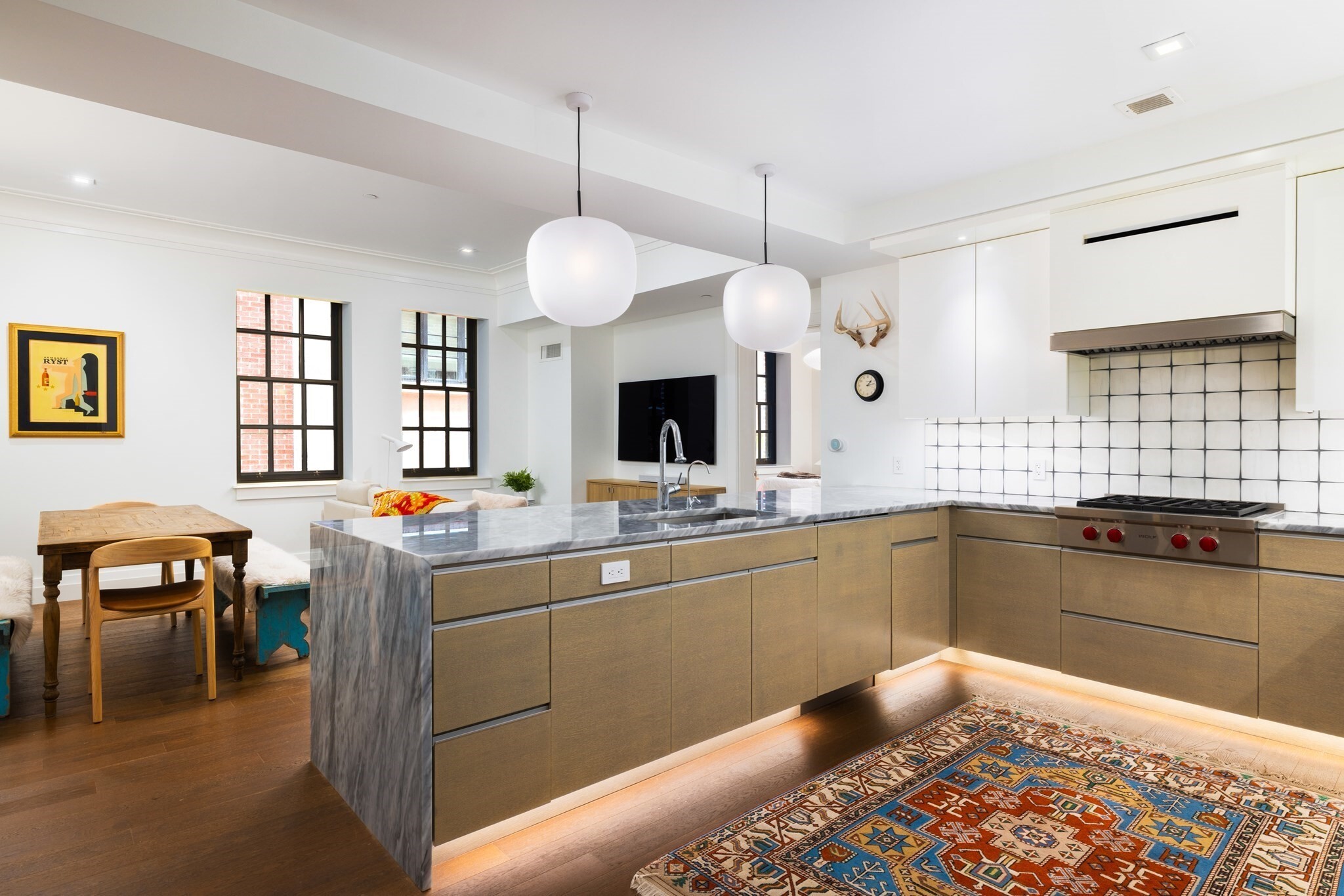 Welcome home to this exceptional, oversized 1+ bedroom home in the only full-service condominium building in Beacon Hill. Located in a highly desirable luxury building, this condo offers all the conveniences of modern living paired with the old-world charm of Beacon Hill. The open kitchen, complete with Wolf and Subzero appliances, has ample storage and is open to the sleek living and dining space. The king-sized primary offers two large walk-in closets and an ensuite bath with a double vanity and Waterworks fixtures. The large ‘plus’ space is located off the entryway adjacent to the spacious half bath, and offers beautiful custom built-ins. This space is ideal for an office, nursery, extra bedroom, etc. The Archer Residences is a full-service luxury building in Beacon Hill offering a state-of-the-art Fitness Center, Pet Spa, Children’s Play Room, and spectacular Roof Deck.
