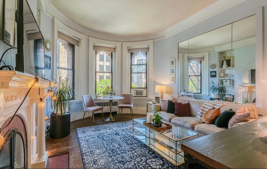 Perfectly situated in highly sought-after Back Bay, on the corner of Dartmouth and Newbury, just a stone's throw from the Copley T Station, Boston Public Library, Copley Place, Prudential Center, Trinity Church, and Newbury Street's finest restaurants and shops, is a 1 bedroom / 1 bath home, just under 500 square feet, in one of the most iconic buildings in Back Bay, the former Hotel Victoria, built in the late 19th century.This unit offers stunning bay windows facing Newbury Street, hardwood floors throughout, and a desirable layout. Building amenities include common laundry on each floor, a concierge, and a shared rooftop deck with panoramic views of the city. A rare opportunity to own in one of Boston's most iconic and walkable neighborhoods.