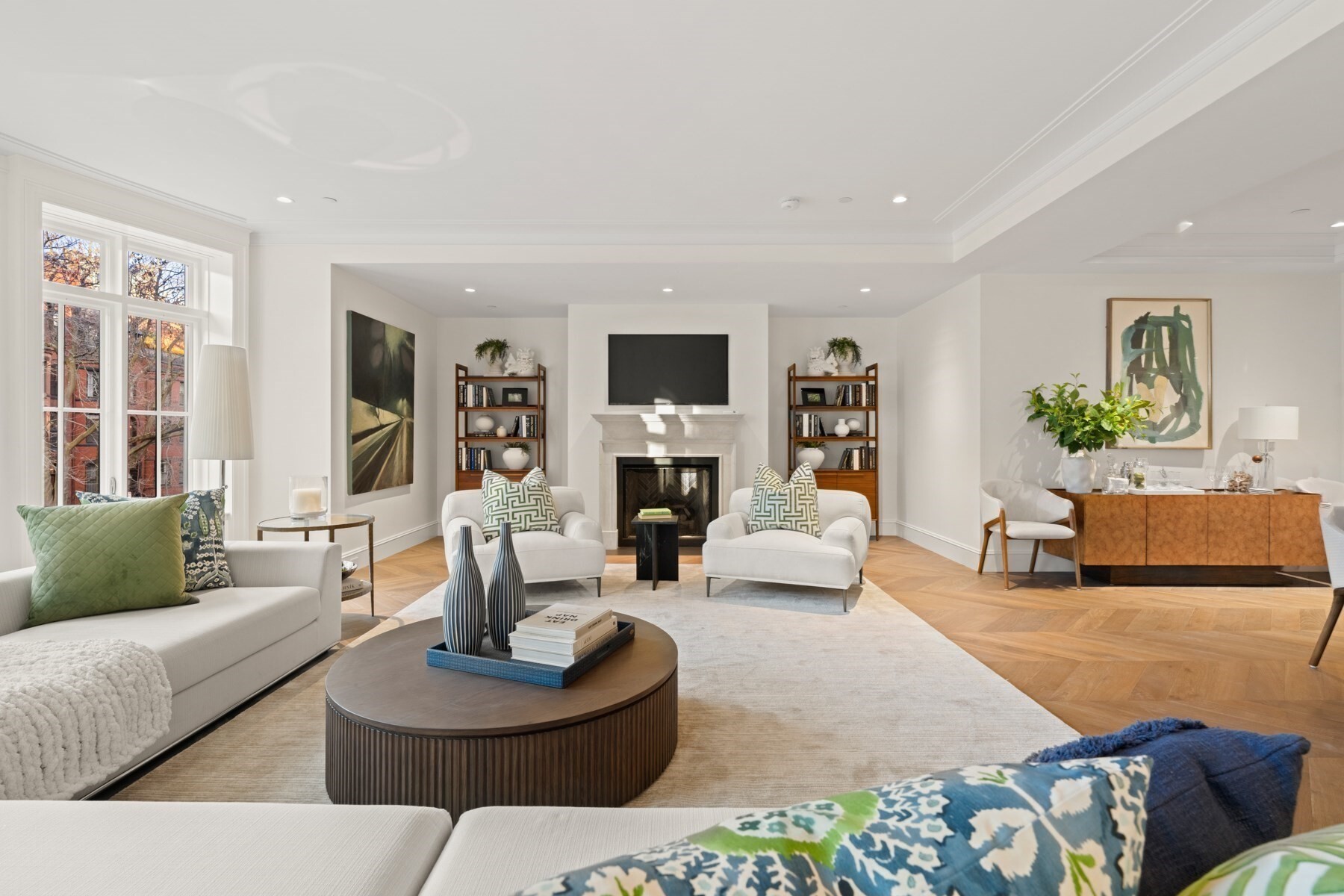 Located in Boston’s historic Back Bay, the Mooreland House is a collection of five luxury residences in which the original architecture has been reimagined for expansive living on each level. At every turn, the residences are curated with an eye for luxury living and modern comforts and conveniences. Interiors are revitalized in a contemporary style, joined with the warmth and craftsmanship one expects to find in an architecturally notable and historic building on Commonwealth Avenue. Residence Three is a floor-through luxury condominium on the third level of Mooreland House. Each residence within the historic, early 20th century building is designed for contemporary luxury and style. State-of-the-art appliances and fixtures, oak floors, stone countertops, marble tile, and soaking tubs are some of the features of these extraordinary living spaces. Private parking is accessed via the Marlborough Street entry, while the Commonwealth Avenue facade enjoys views of the tree-lined mall.