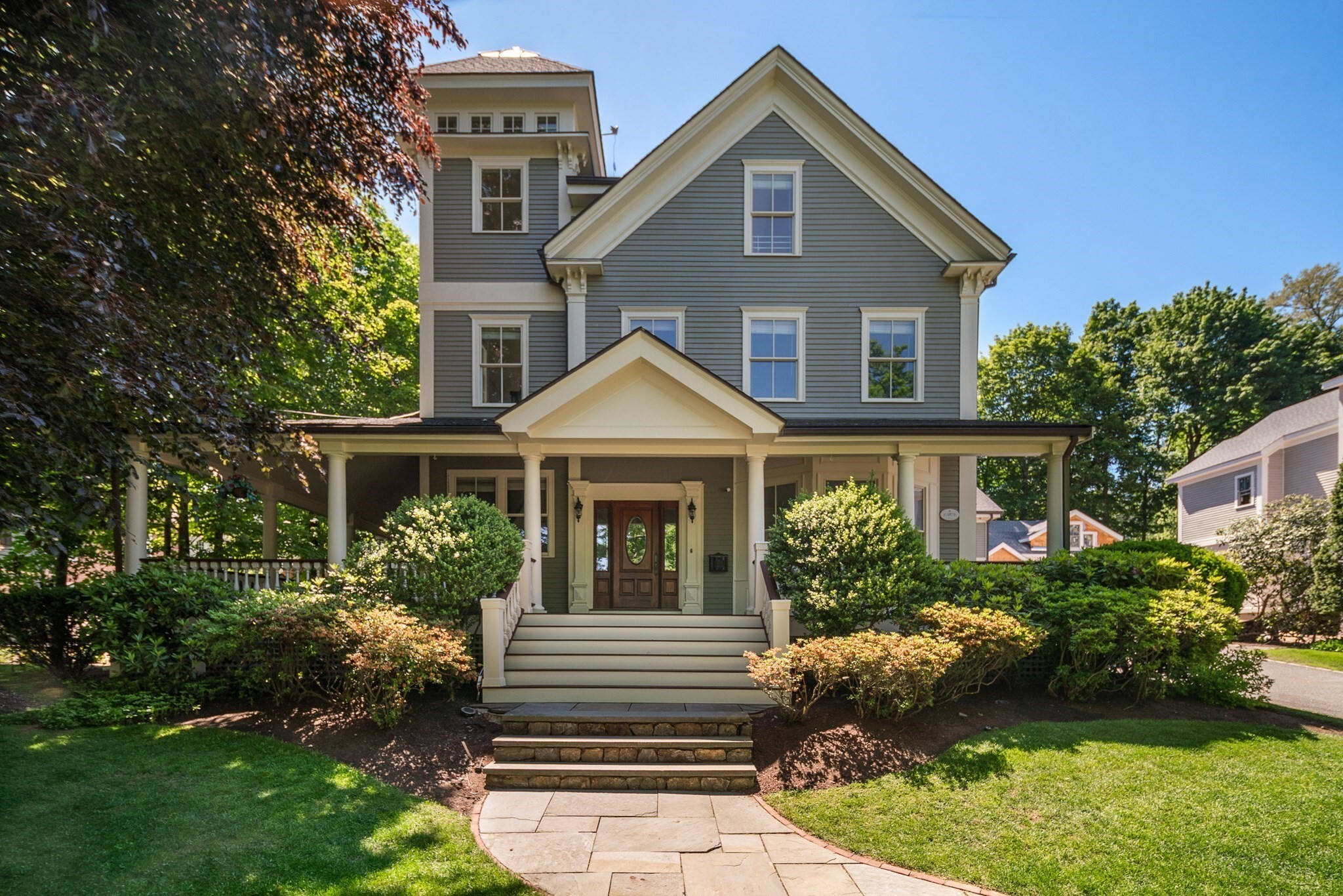 14 Winthrop St